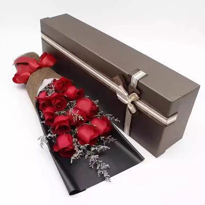 11 red roses in box